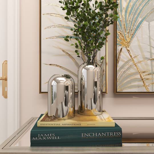 Silver Stainless Steel Vase with a Sleek Mirror Finish Set